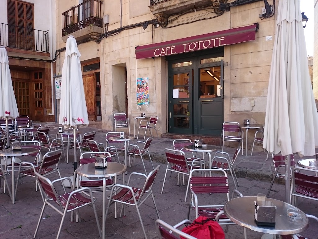 Cafe Totote — Ambiente