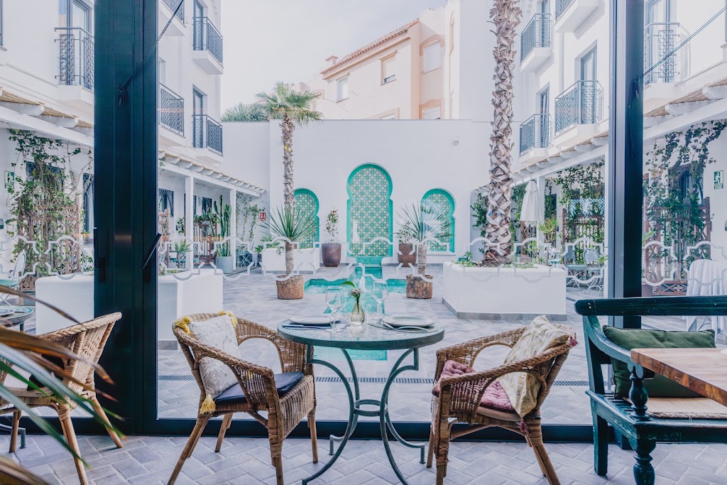 El Patio Restaurante Tarifa — Ambiente