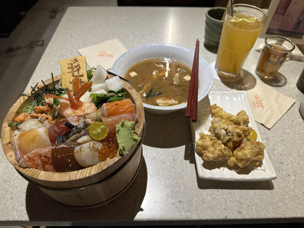 毛丼丼飯專門店 台南日式料理 的照片