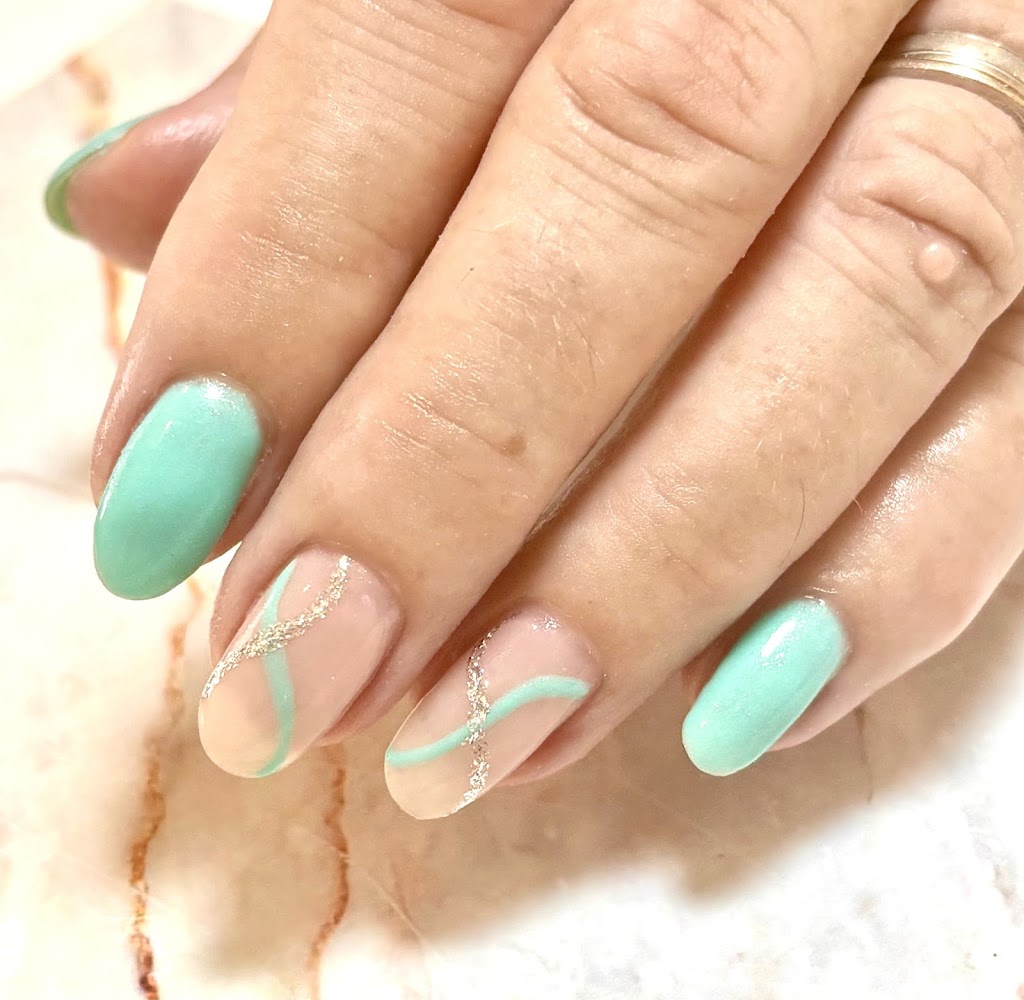 Perfectly Polished Nails and Beauty — Manicura