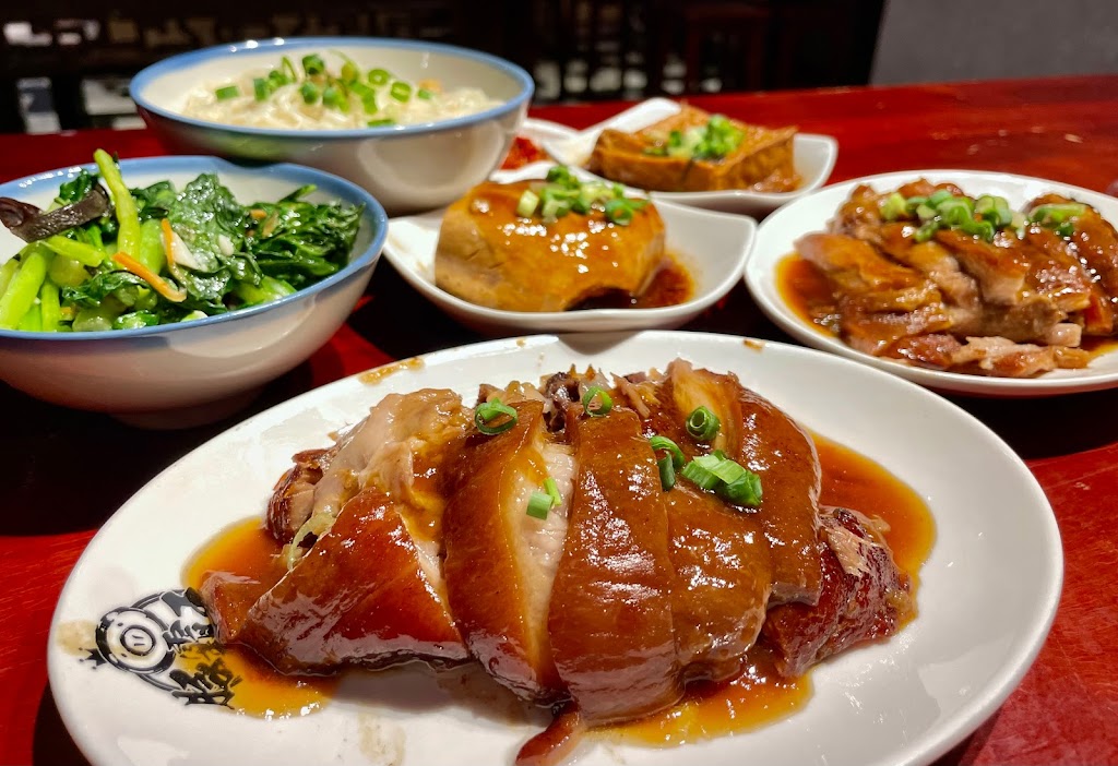 歐買尬豬霸王豬腳飯專賣店 錦州店 的照片