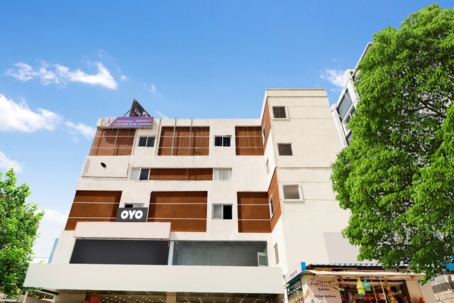 Super Oyo Flagship Kompally Residency
