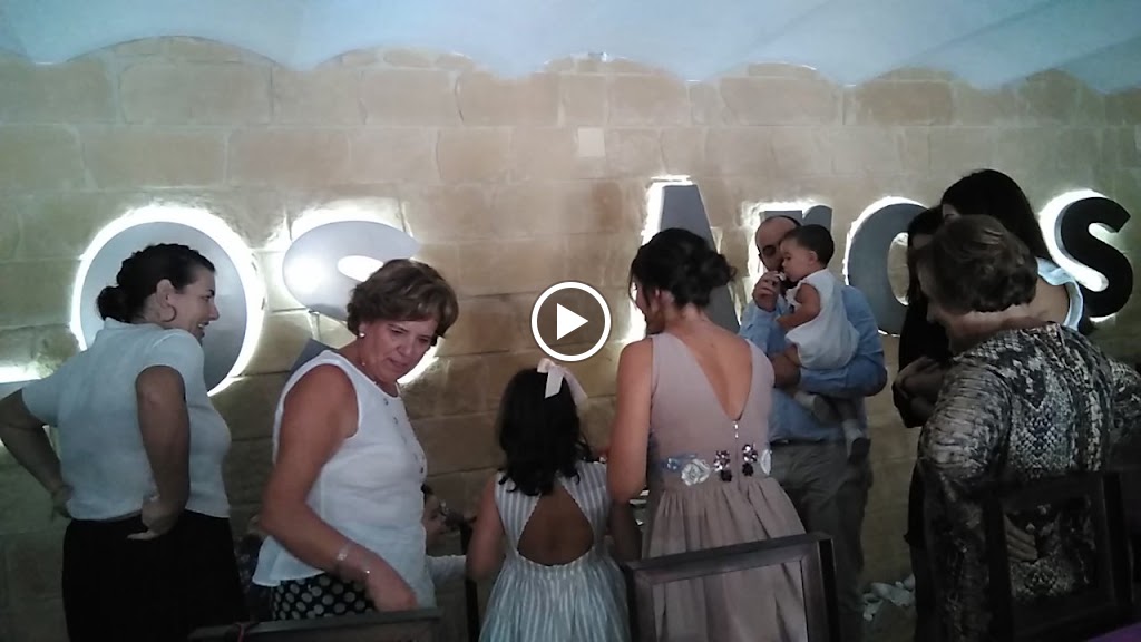 Restaurante Los Arcos — Videos