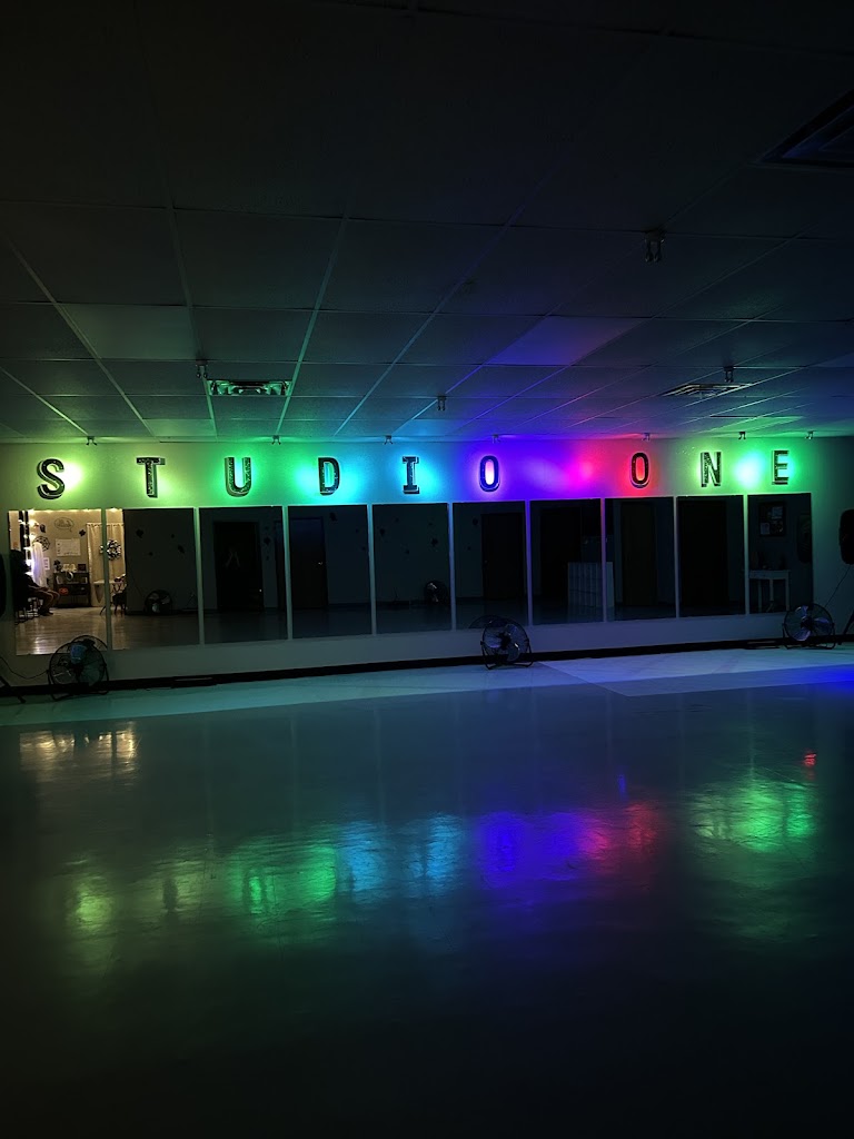 STUDIO ONE