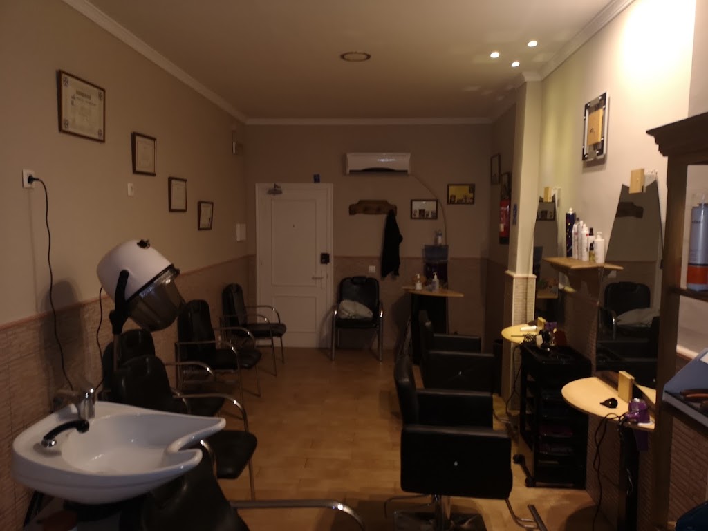 Nacho Peluqueria Unisex — Del propietario