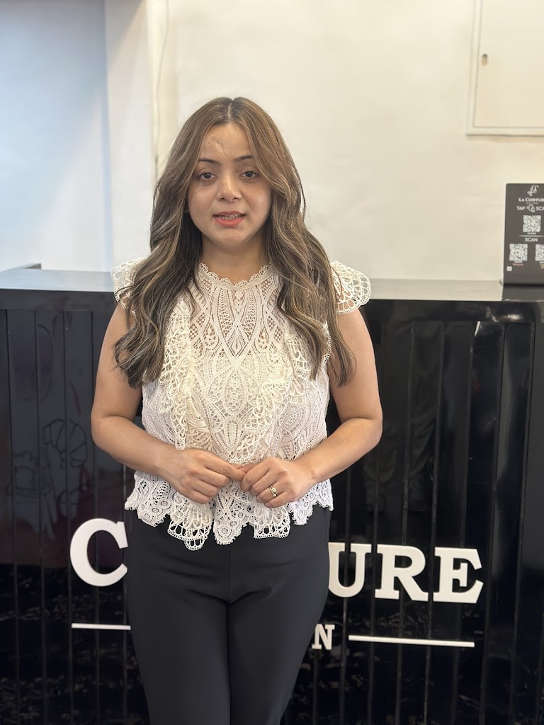 La Coiffure Salon Thane