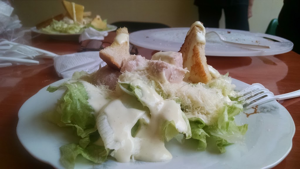 Comida y bebida