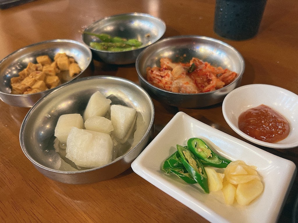 명월관明月館韓式定食(華泰店) 的照片