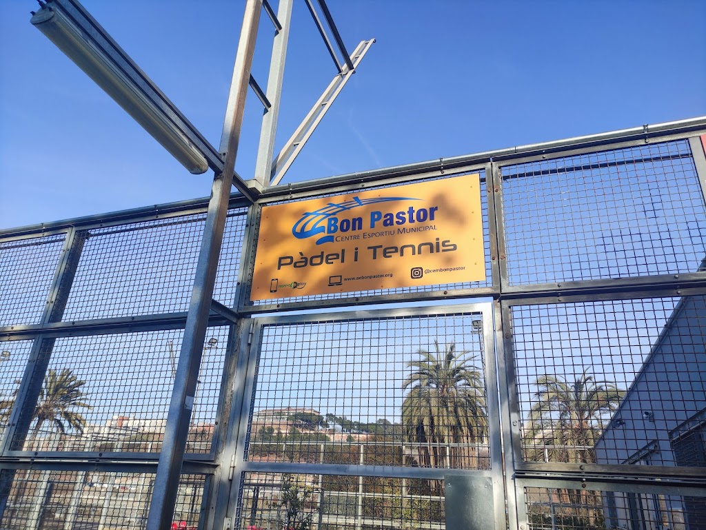 Pistas Municipales de Tenis y Padel la Llosa de Bon Pastor