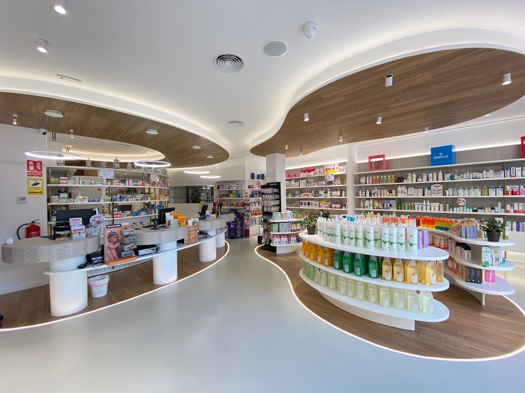 Farmacia Isabel Buitrago Perez — Del propietario