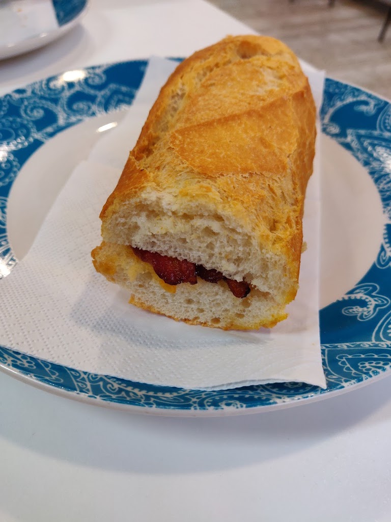 Bar Nou Mercat — Comida y bebida