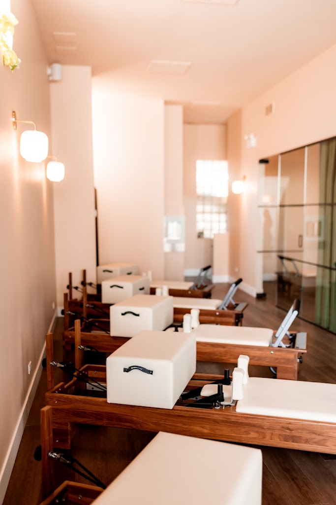  Core Chicago Pilates
