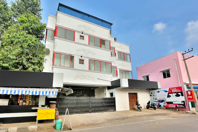 Super Oyo Elite Residency Near Chennai International Airport