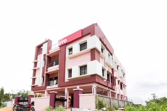 Oyo Flagship Samrudhi Residency
