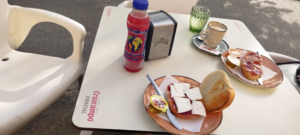 Cafeteria El Bosque — Del propietario