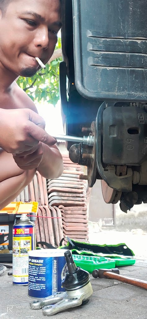 Adit Garage