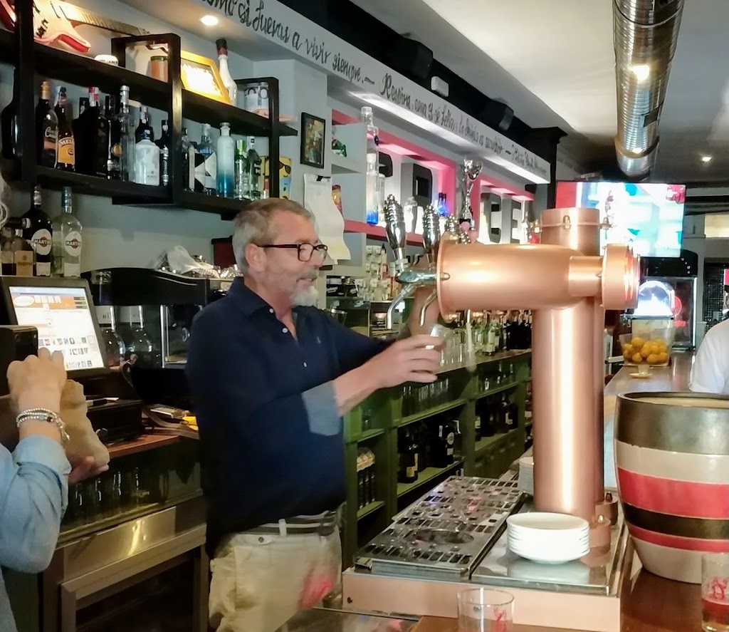 Bar el Cruce — Ambiente