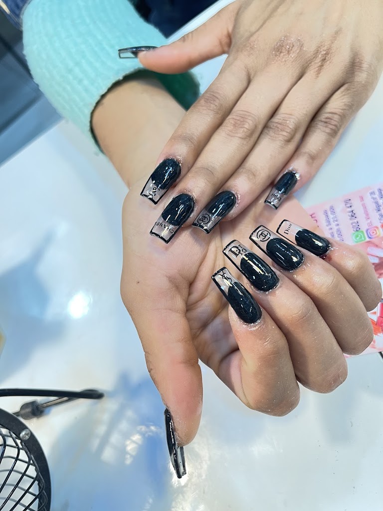 Vietnam nails Torremolinos — Manicura