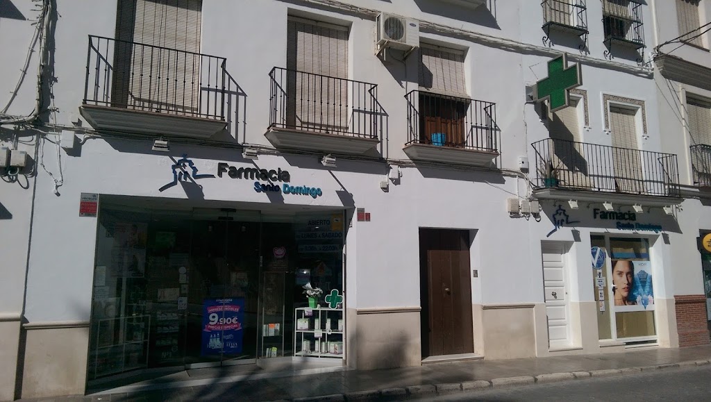 Farmacia Santo Domingo / Ldo. Antonio L. Delgado Marquez