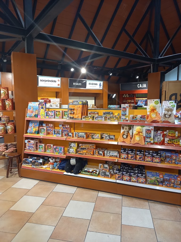 Estacion de Servicio Repsol — Interior
