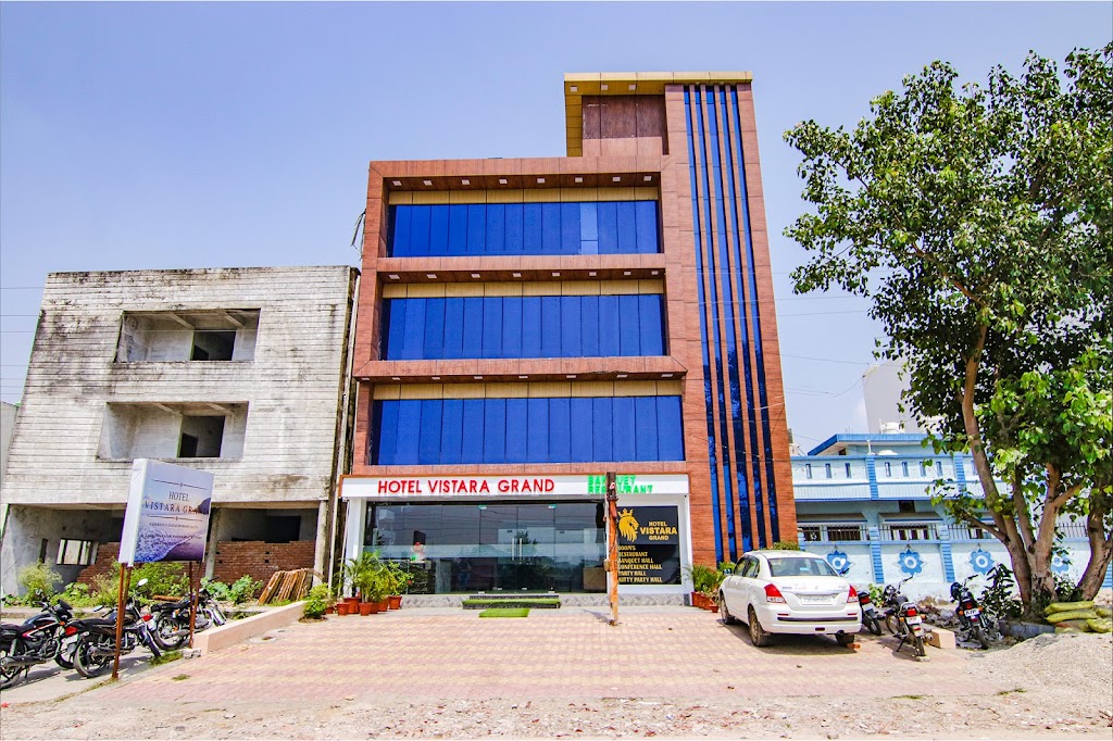 Hotel Vistara Grand