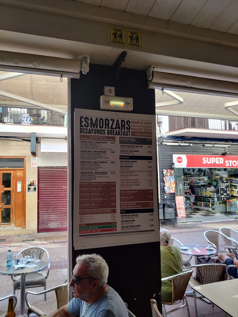 Cafeteria Montroig — Carta