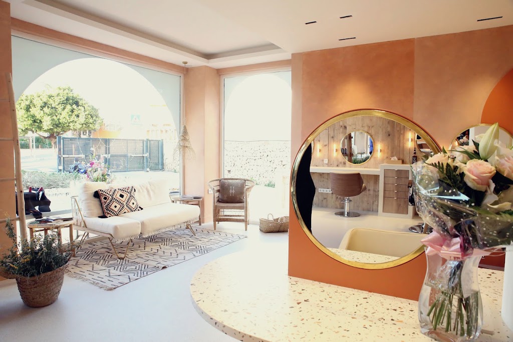 Peluqueria Javea - Art en Tall — Del propietario