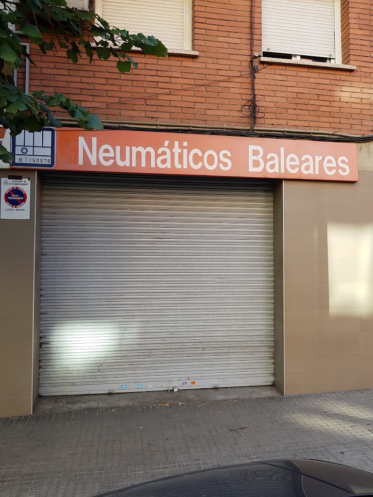 Talleres Balears — Exterior