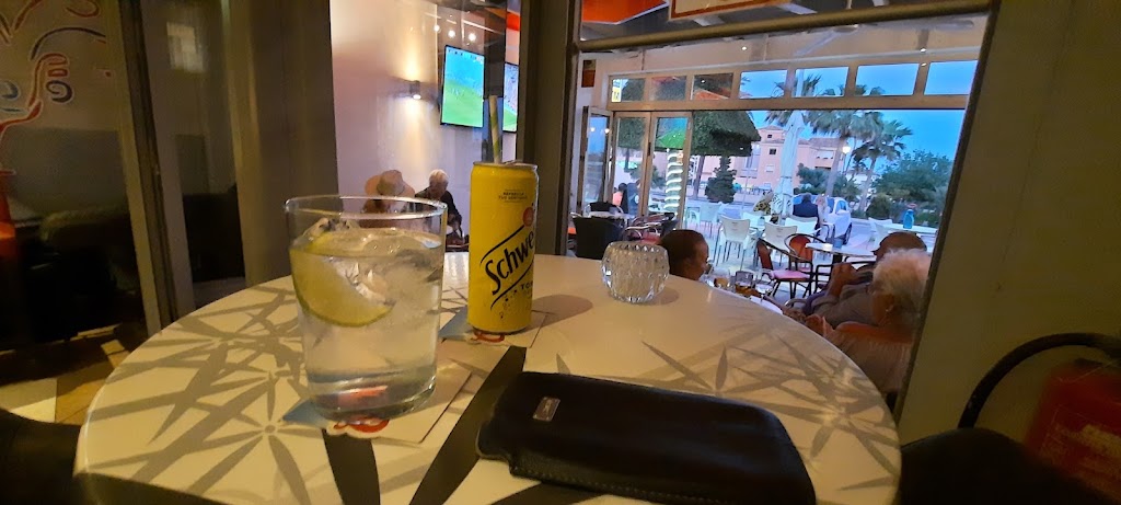 Bar Tuta — Comida y bebida