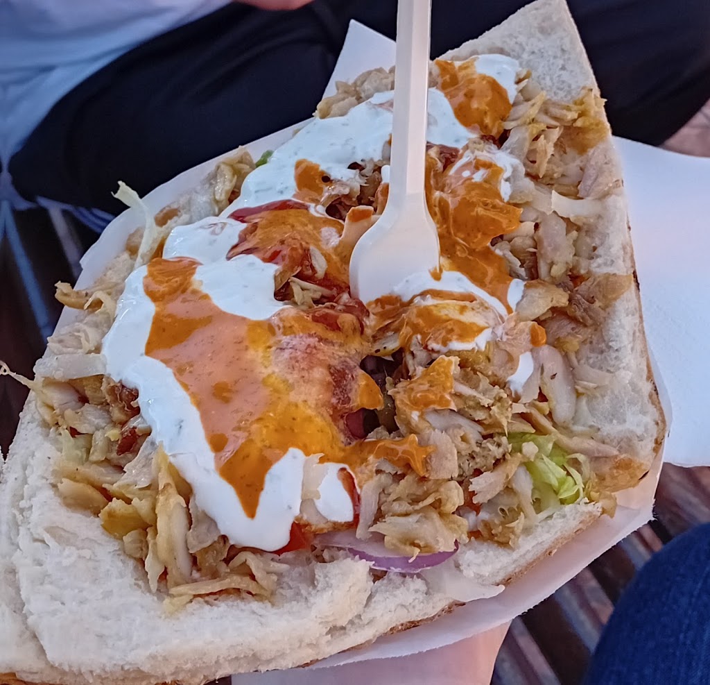 Laiba Donner Kebab — Comida y bebida