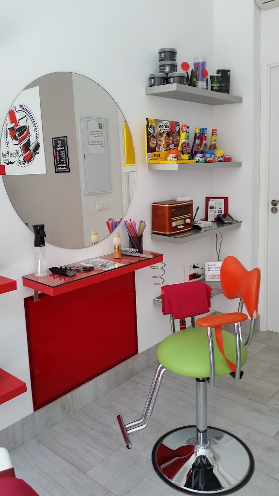 Miguel Peiro. Peluqueria de Caballeros — Del propietario