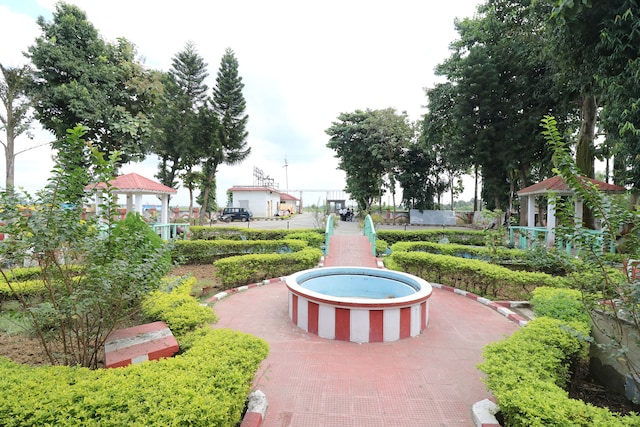 Oyo 18879 Amantran Hotel Resorts