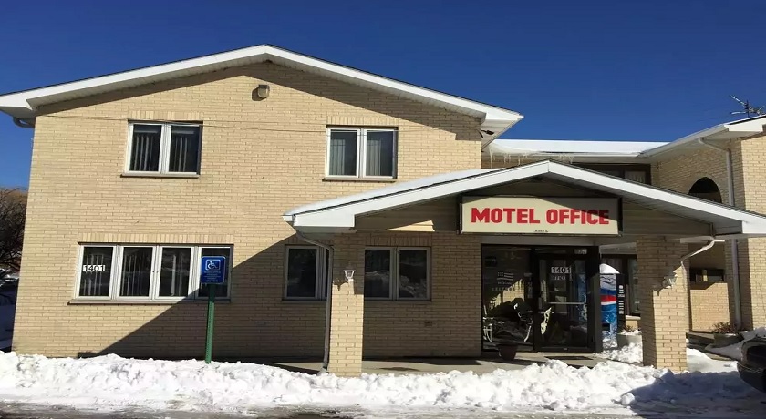 La Villa Motel - Hotel in Winthrop Harbor , United States of America