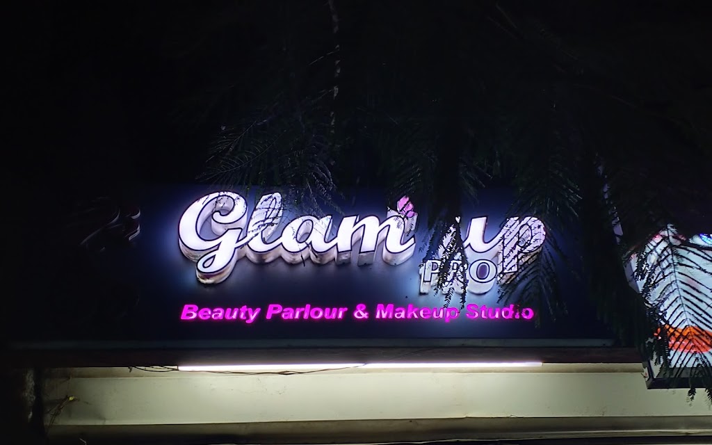 Glam Up Beauty Parlour