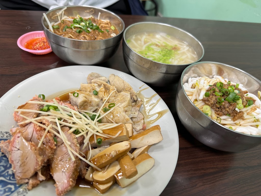 新店路無名米粉湯 的照片