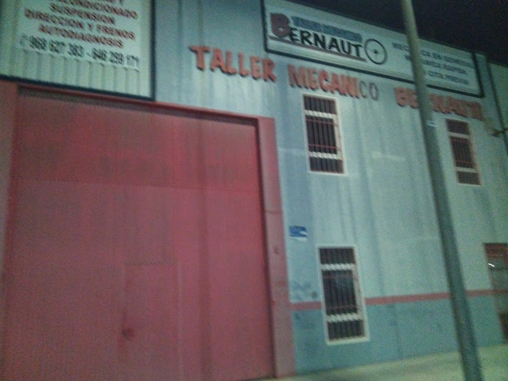Taller mecanico Bernauto — Exterior