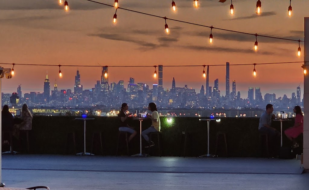 Cityview Rooftop Bar Lounge