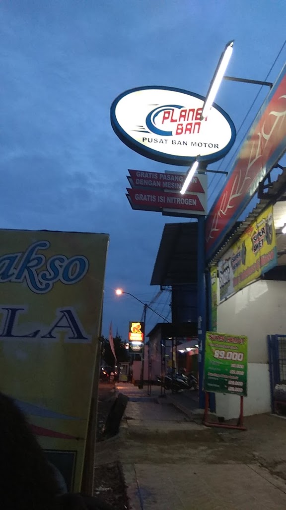 Planet Ban Jalan Diponegoro Sindangsari