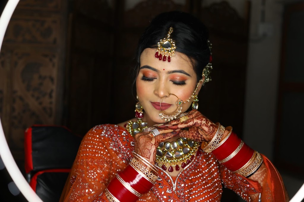 Glitter Makeup Studio