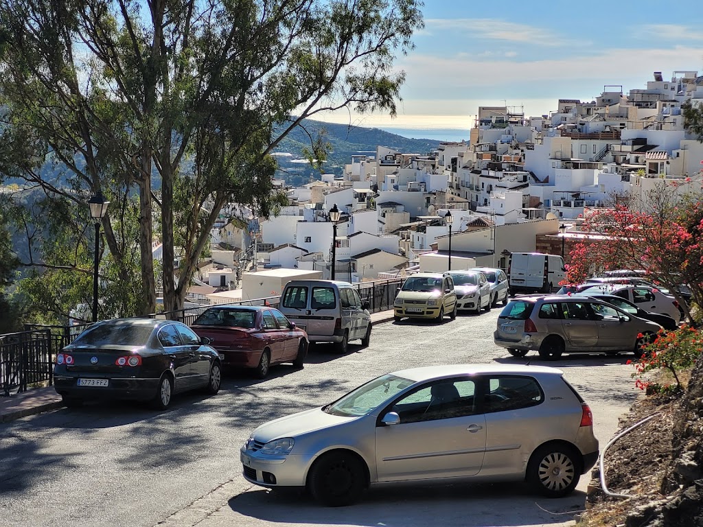 Aparcamiento Calle Montealegre