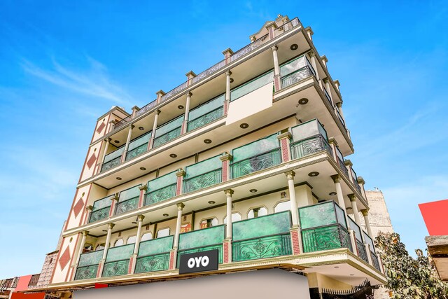 Oyo Flagship 809454 Friends Guest House
