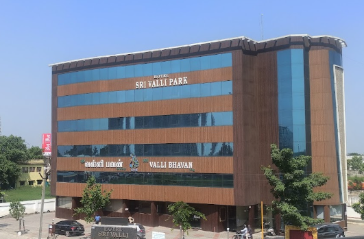 Hotel Sri Valli Park