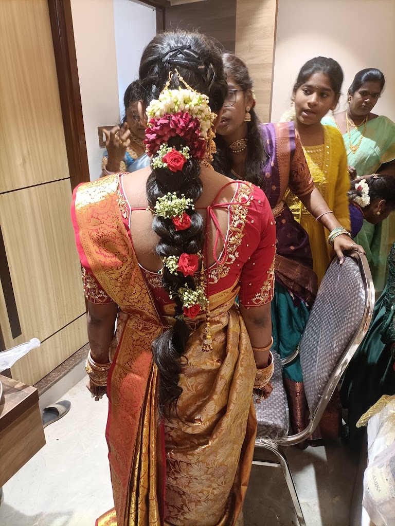 New Look Beauty Parlour