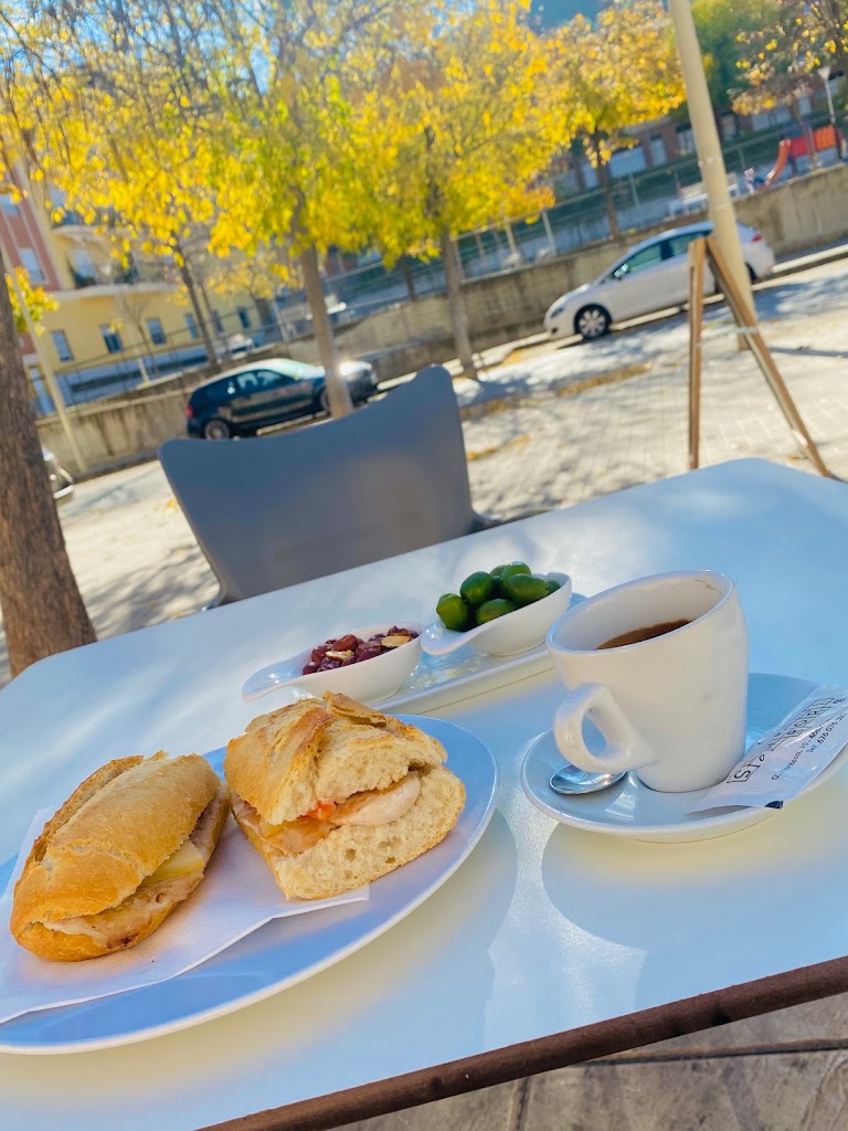 Sambori — Comida y bebida