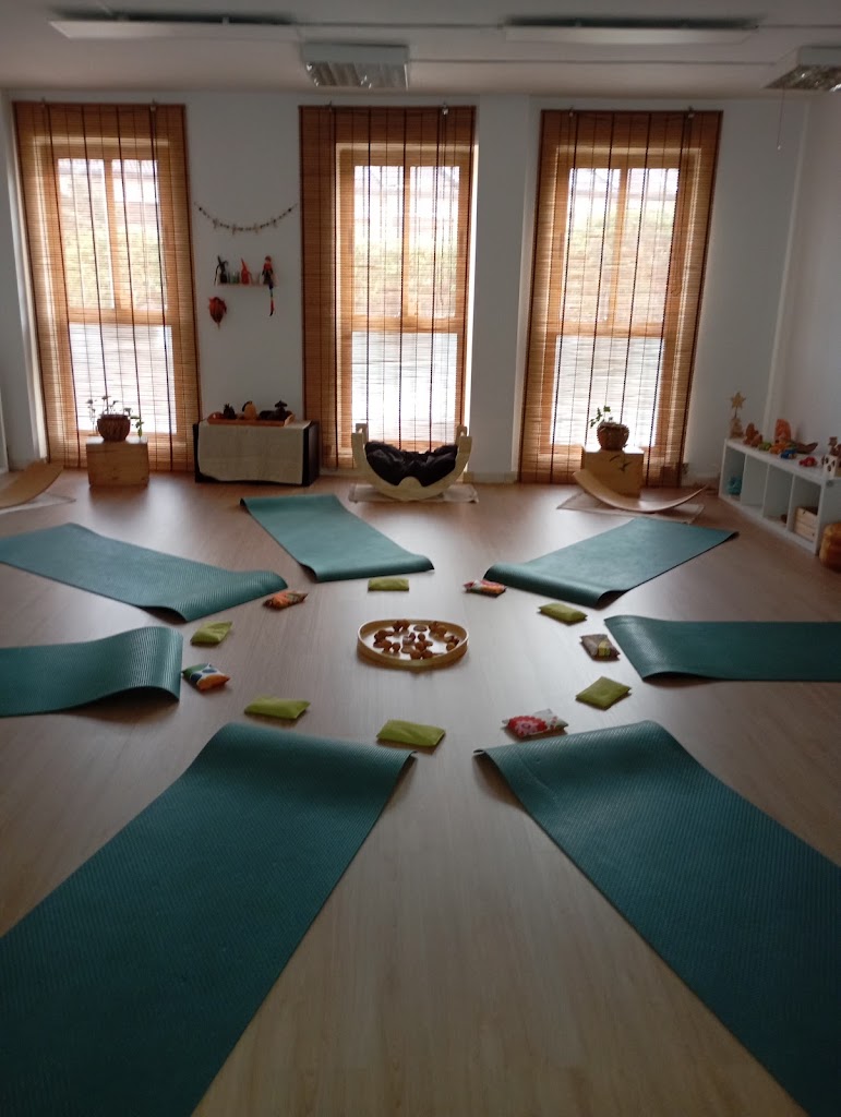 Al Viento. Espacio Semillas Al Viento — Yoga