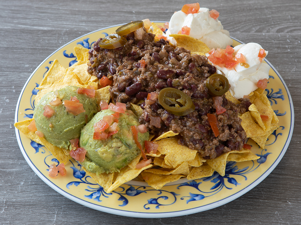 Juergabar Bistro Restaurant (Cocktail Burger) — Nachos