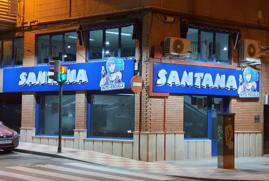 Autoescuela Santana — Automovil