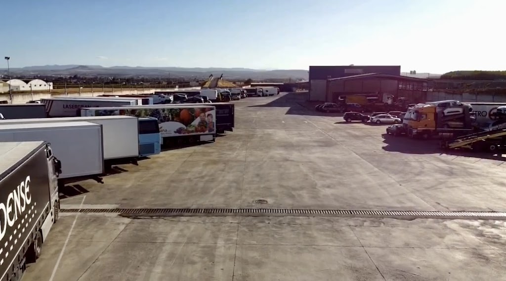 Aparcamiento Camiones Alfa