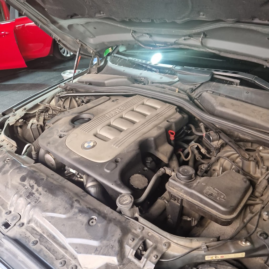 Talleres LGA / Lavado y desinfeccion de coches / Limpieza de motores