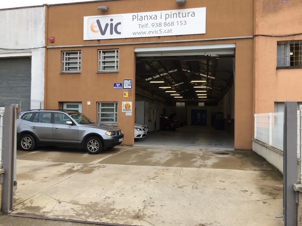 Taller E VIC CINC(PLANXA-PINTURA) — Del propietario